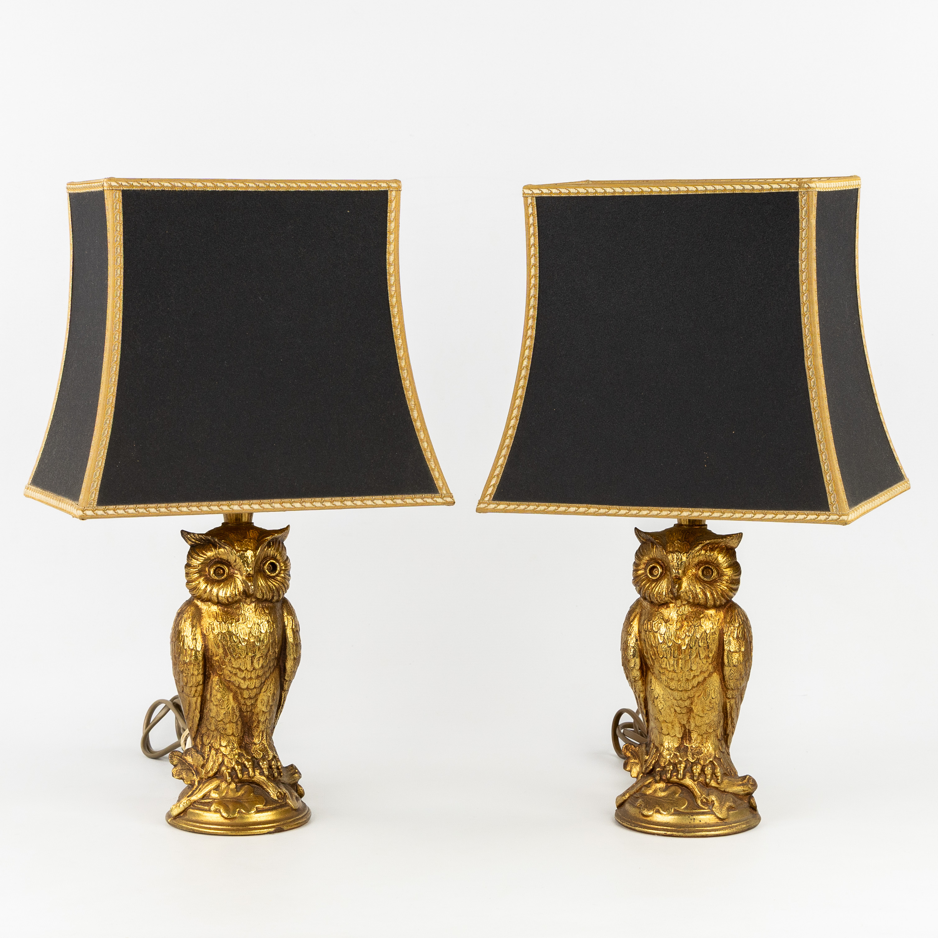 Loevsky & Loevsky, Deknudt, een paar tafellampen met uil. Hollywood Regency.  (L:46 x W:18 x H:45 cm)